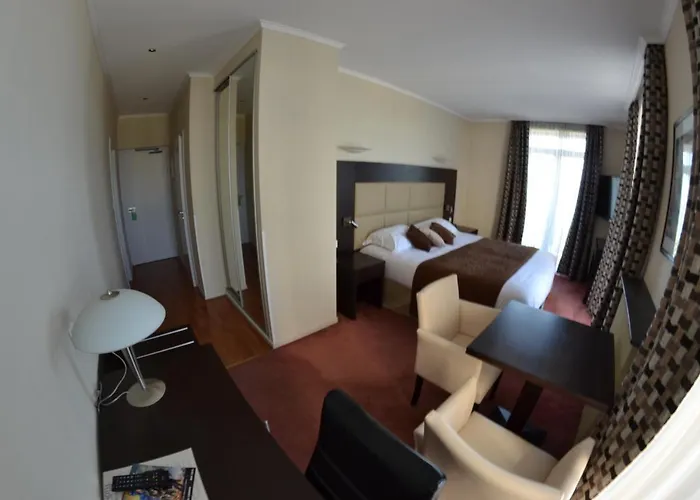 Savoy 3*